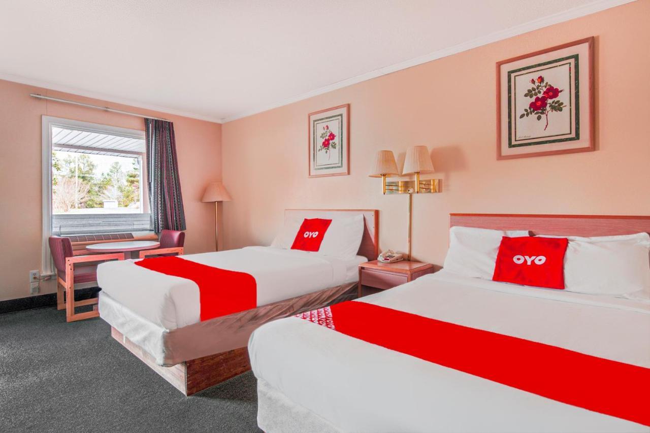 Oyo Hotel Durham West Hills Ngoại thất bức ảnh