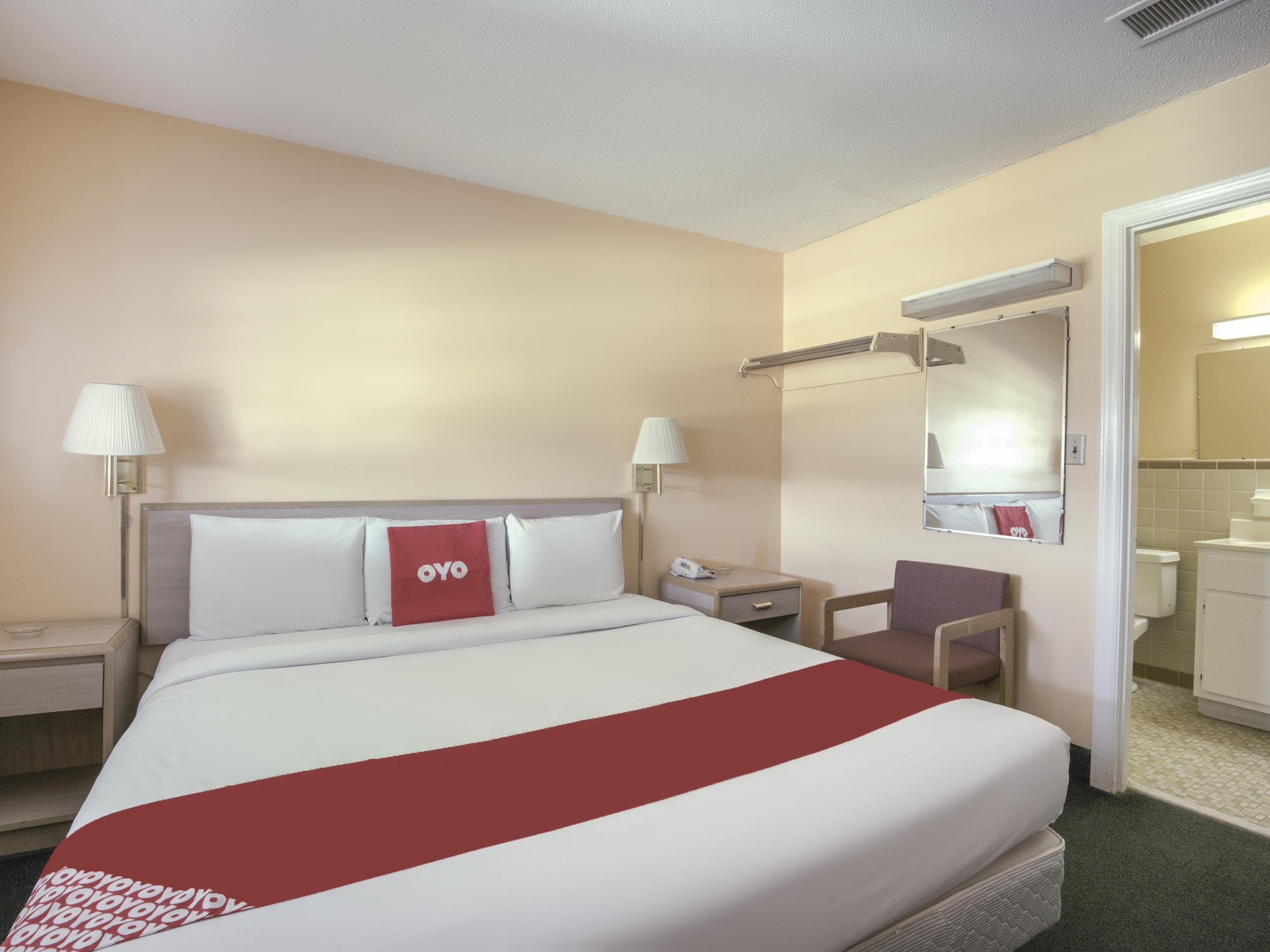 Oyo Hotel Durham West Hills Ngoại thất bức ảnh